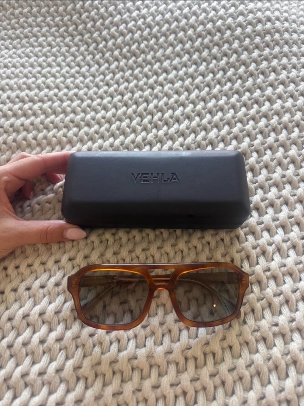 VEHLA Dixie Tort/Graphite sunglasses